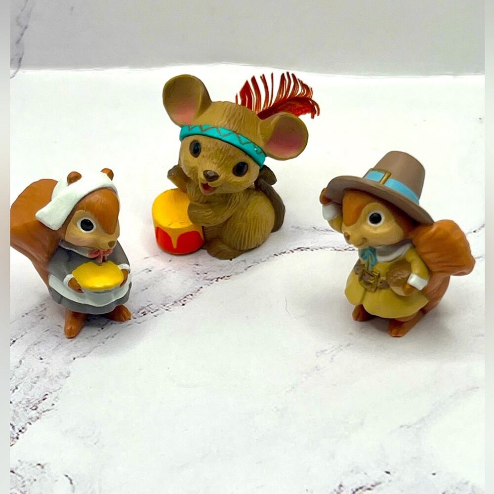 1984 & 1986 Hallmark Merry Miniatures Thanksgiving mice